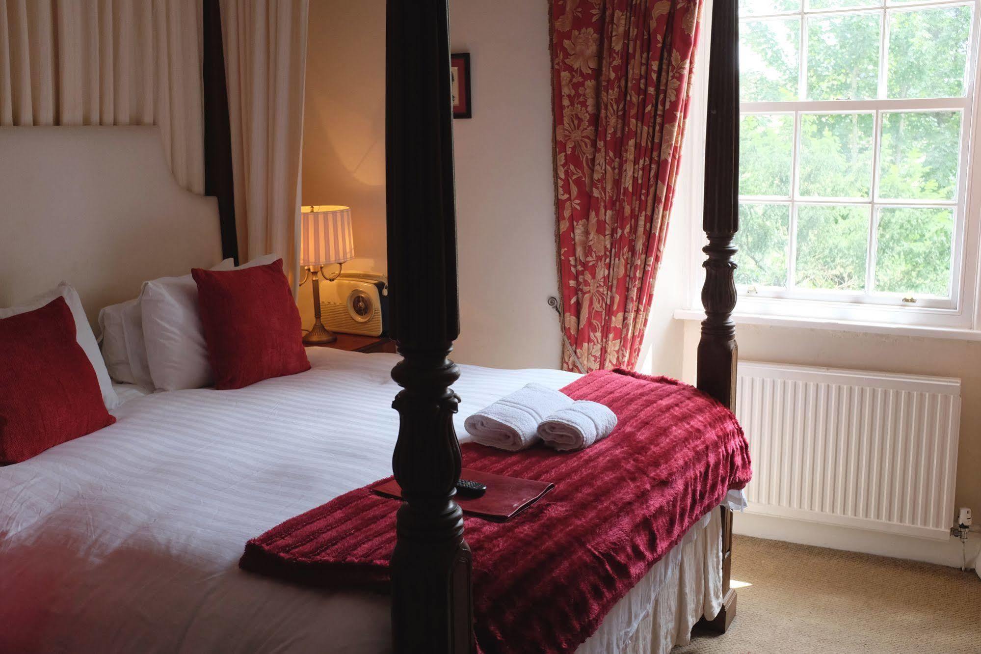The Old Court Hotel Witney Εξωτερικό φωτογραφία